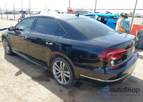 2018 Volkswagen Passat 2.0T R-Line/2.0T S from USA, damaged, VIN 1VWAA7A31JC015543